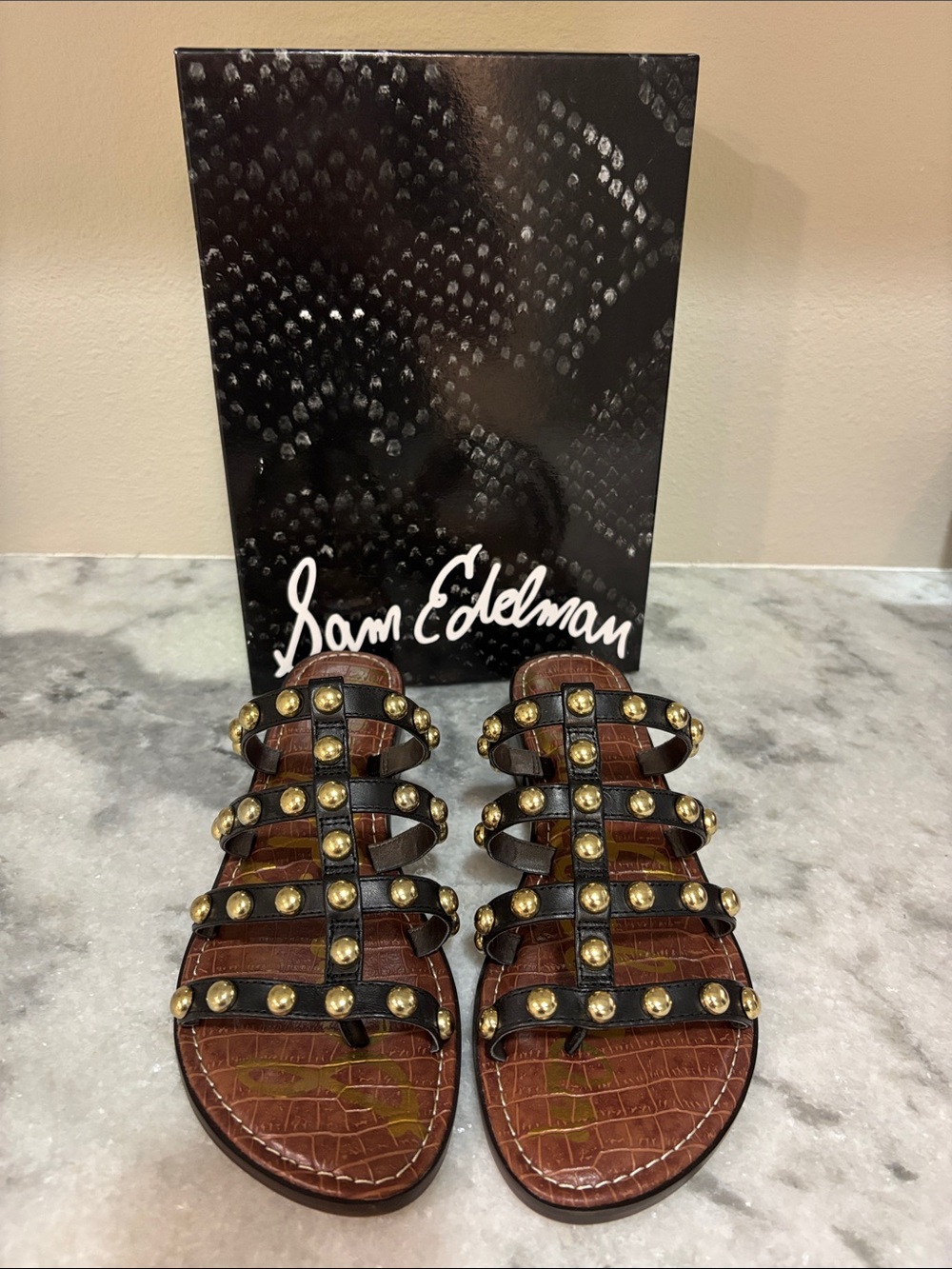 New in box 8 Sam Edelman Juniper black leather sandals
